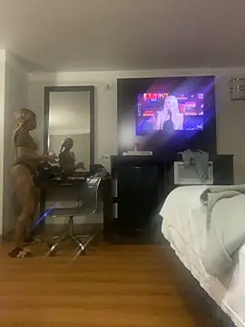 SlimBeenBadd1981 online show from February 14, 2025, 8:52 am