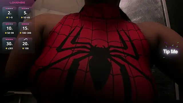 LunaBaker-1 online show from October 23, 2025, 8:40 pm