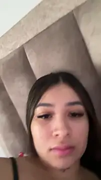 Snapshot of LunaBaker-1 chatting on February 7, 2026, 10:18 pm LunaBaker-1 online show from February 7, 2026, 10:18 pm