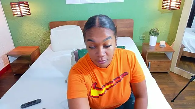 dannaahbrown online show from October 10, 2025, 8:31 pm