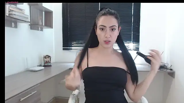 MIYESSI online show from February 17, 2025, 4:17 pm