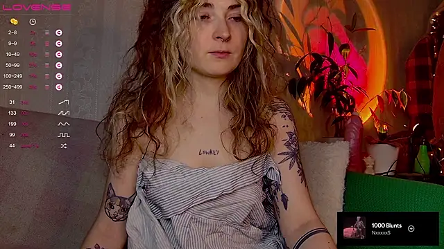 IttyKitty online show from March 18, 2026, 1:20 am