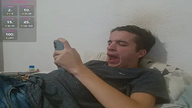 Tombgy07 online show from September 30, 2025, 7:42 pm