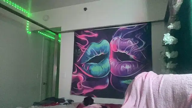 YasmineMinaj online show from March 26, 2026, 4:44 am