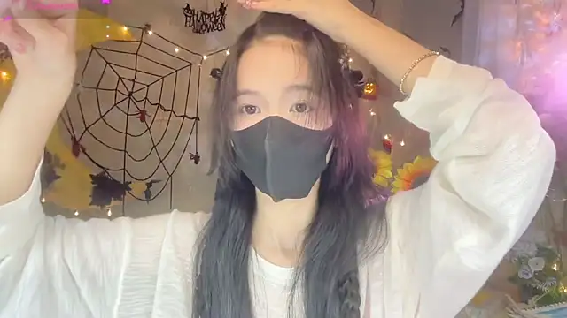 Your-Sunshine online show from October 28, 2025, 3:44 pm