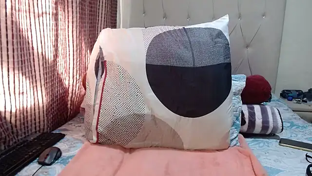 CHOCOLATEDARKBUSTYX online show from November 29, 2025, 2:17 pm