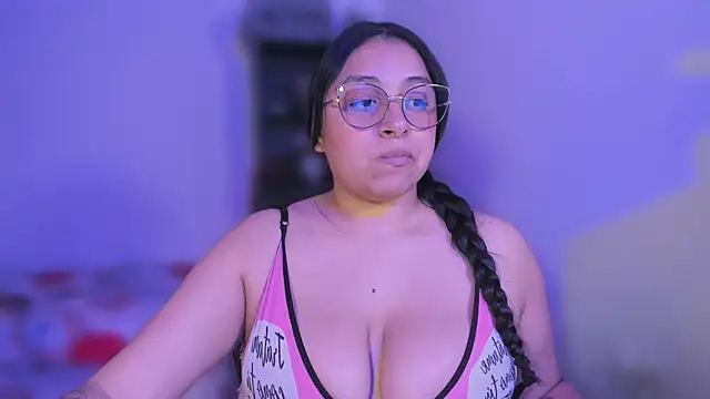 Snapshot of Soysofiarodrigu chatting on March 9, 2025, 8:31 pm Soysofiarodrigu online show from March 9, 2025, 8:31 pm