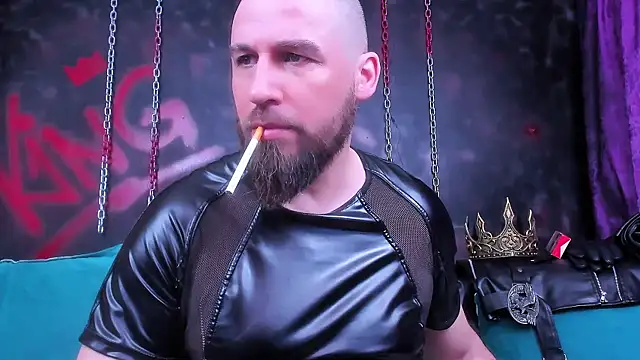 Snapshot of ArmandoSteel4u chatting on April 9, 2026, 12:34 am ArmandoSteel4u online show from April 9, 2026, 12:34 am