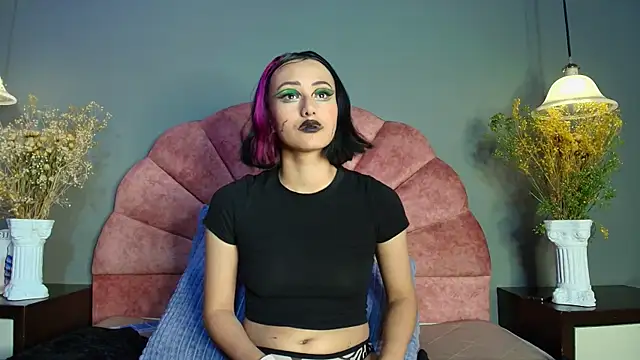 tati cardenas online show from March 15, 2025, 9:52 am