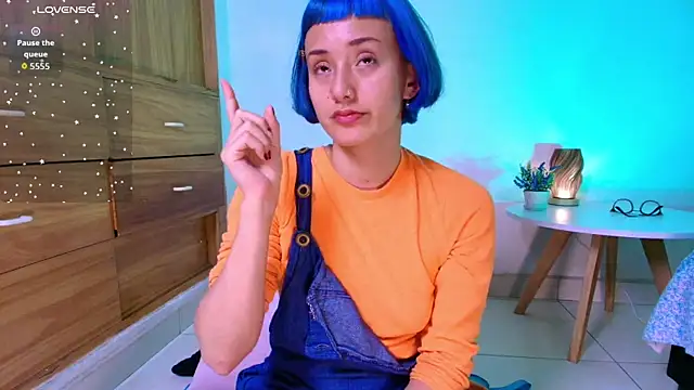 tati cardenas online show from April 10, 2026, 4:52 am