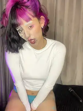 tati cardenas online show from March 14, 2025, 7:59 am