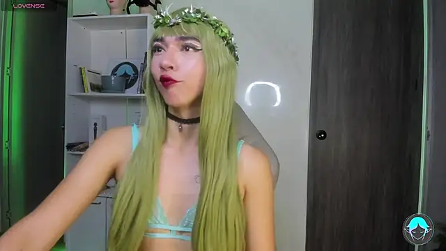 sofi elfqueen online show from March 2, 2025, 12:20 am