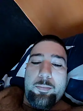 juuuaniii online show from March 15, 2026, 11:17 am