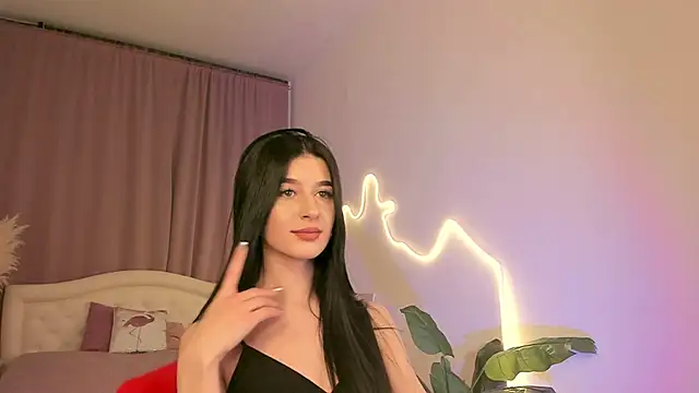 LauraCoy online show from April 3, 2026, 9:54 pm