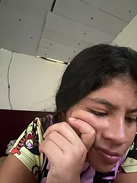 moncerrat luna online show from July 15, 2026, 9:22 pm