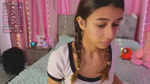 Emiily Scott1 online show from January 29, 2025, 1:17 pm