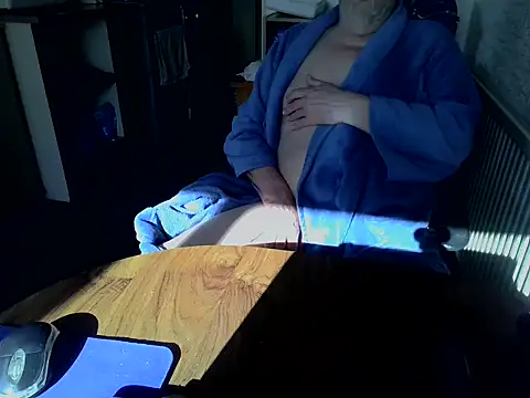 daddyflash online show from April 20, 2026, 8:17 am