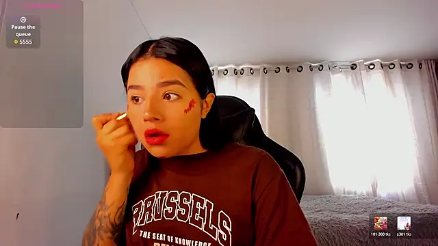 aliice walker  online show from March 19, 2026, 2:28 pm