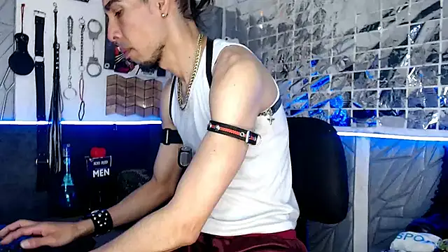 Mensecret69 online show from March 10, 2025, 5:39 pm