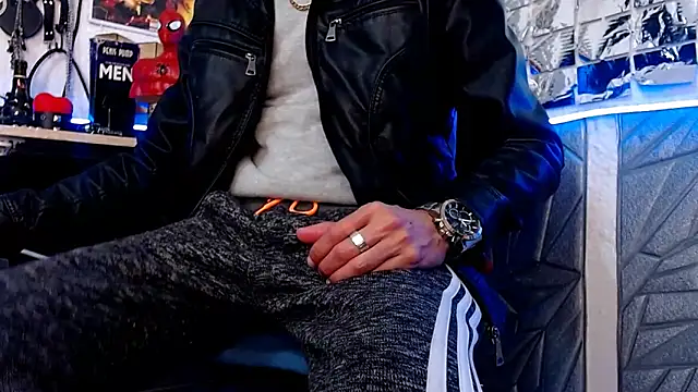 Mensecret69 online show from February 16, 2025, 4:53 am