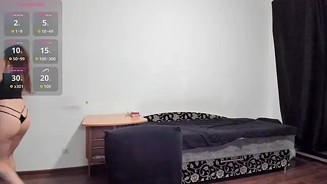 KitsuneRem online show from September 18, 2025, 7:50 pm