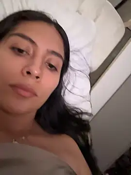 Sophie  Foxxx online show from September 23, 2025, 2:18 am