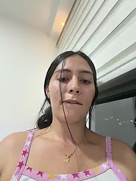 Sophie  Foxxx online show from May 15, 2026, 11:58 pm