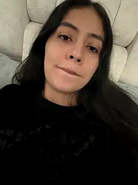 Sophie  Foxxx online show from November 5, 2025, 4:54 pm