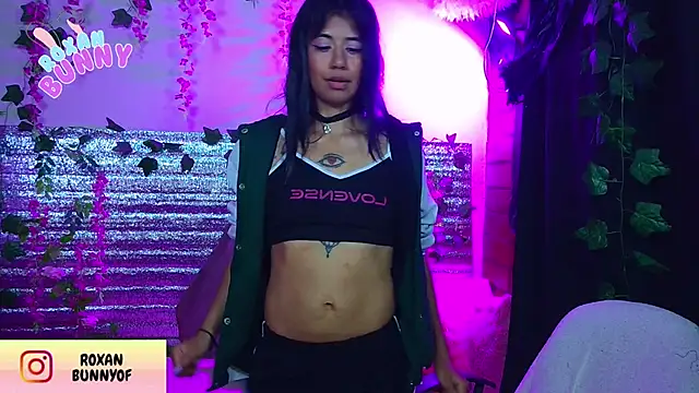 Roxanbunny1 online show from February 12, 2026, 4:56 am