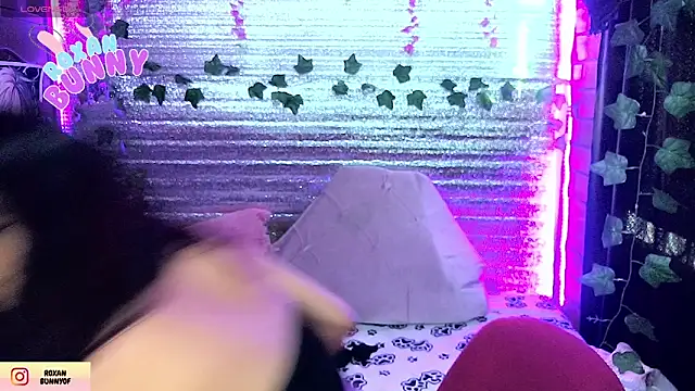 Roxanbunny1 online show from March 21, 2026, 8:24 pm