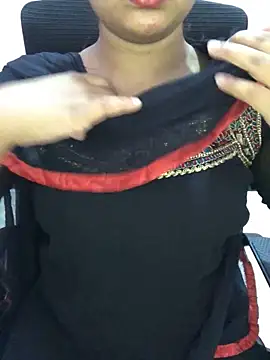 Rose Olivia online show from February 12, 2026, 3:45 pm