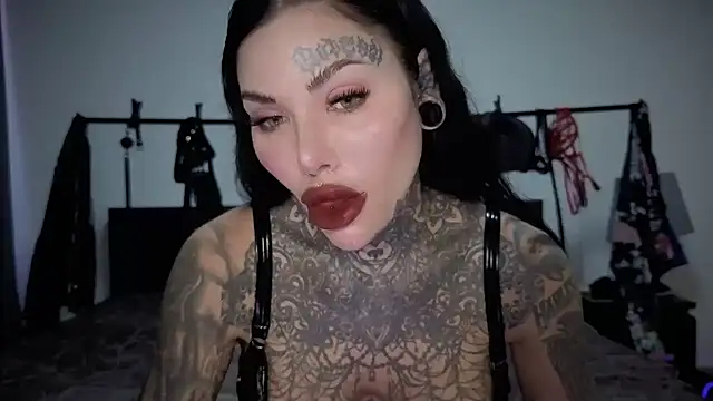 Snapshot of claudiacvc95 chatting on March 1, 2026, 5:40 am claudiacvc95 online show from March 1, 2026, 5:40 am