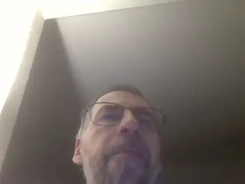 Snapshot of ptitcanard60600 chatting on January 27, 2025, 10:38 pm ptitcanard60600 online show from January 27, 2025, 10:38 pm