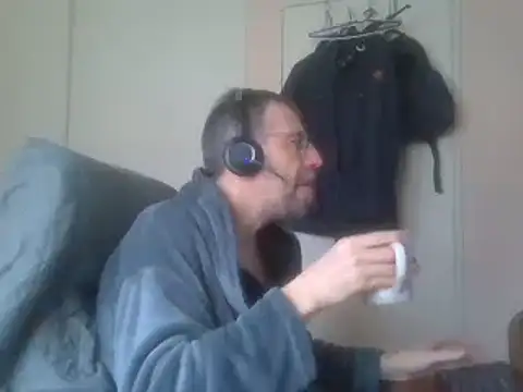 Snapshot of ptitcanard60600 chatting on January 30, 2025, 4:13 pm ptitcanard60600 online show from January 30, 2025, 4:13 pm