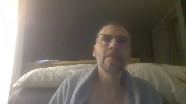 Snapshot of ptitcanard60600 chatting on October 12, 2025, 10:33 pm ptitcanard60600 online show from October 12, 2025, 10:33 pm