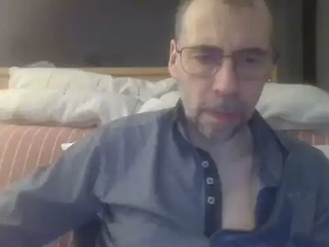 Snapshot of ptitcanard60600 chatting on March 4, 2025, 9:43 pm ptitcanard60600 online show from March 4, 2025, 9:43 pm