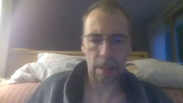 Snapshot of ptitcanard60600 chatting on October 4, 2025, 5:36 pm ptitcanard60600 online show from October 4, 2025, 5:36 pm