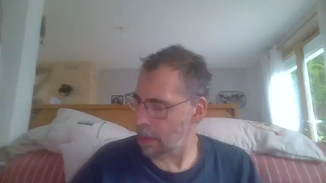 Snapshot of ptitcanard60600 chatting on September 14, 2025, 5:24 pm ptitcanard60600 online show from September 14, 2025, 5:24 pm