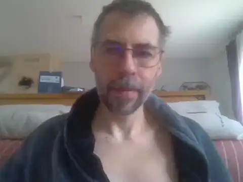 Snapshot of ptitcanard60600 chatting on February 7, 2025, 10:40 am ptitcanard60600 online show from February 7, 2025, 10:40 am