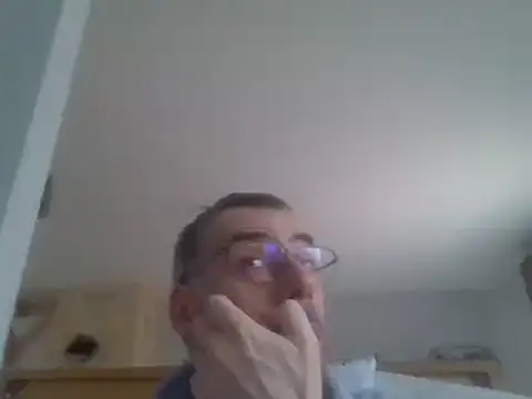 Snapshot of ptitcanard60600 chatting on January 11, 2025, 10:19 am ptitcanard60600 online show from January 11, 2025, 10:19 am