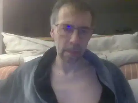 Snapshot of ptitcanard60600 chatting on February 27, 2025, 9:36 pm ptitcanard60600 online show from February 27, 2025, 9:36 pm