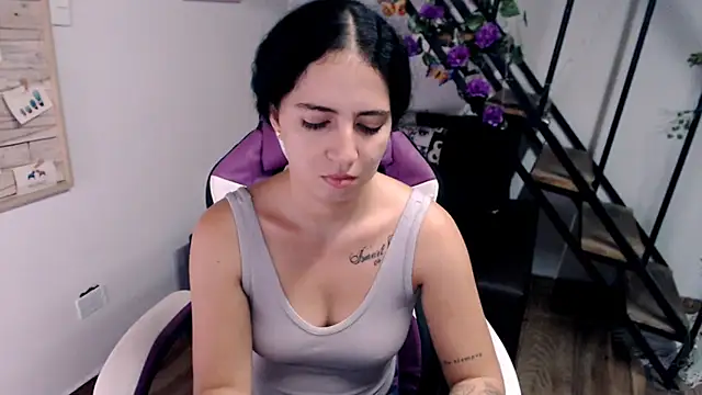 Snapshot of samantha_baby_ chatting on February 10, 2026, 1:04 am samantha baby online show from February 10, 2026, 1:04 am