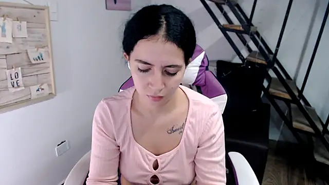 samantha baby  online show from January 6, 2026, 4:55 pm