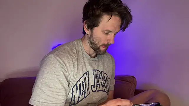 alexmannd online show from November 15, 2025, 4:55 pm