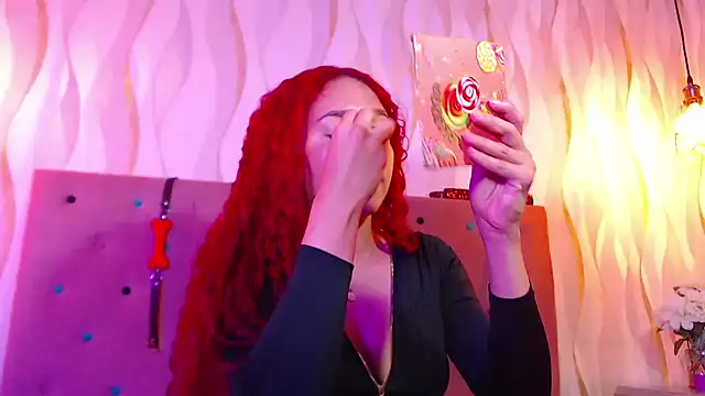 IsabelaLatina online show from February 26, 2026, 9:37 pm