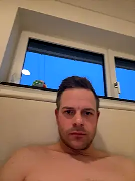 Danii0790 online show from December 3, 2025, 3:44 pm