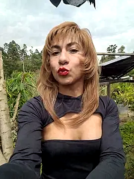 Evehampy online show from February 9, 2026, 6:39 pm