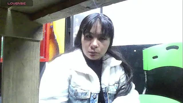 Charis 21 online show from September 20, 2025, 11:54 pm