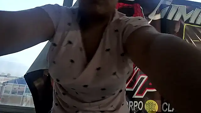 Snapshot of Charis_21 chatting on February 2, 2026, 11:20 am Charis 21 online show from February 2, 2026, 11:20 am