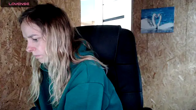 las sweet online show from June 19, 2026, 1:28 pm